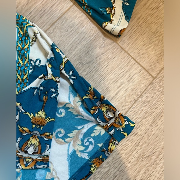 Susan Graver V Neck Shirt Blouse Plus 1X Stretch Geometric Womens CB95B - Picture 5 of 9